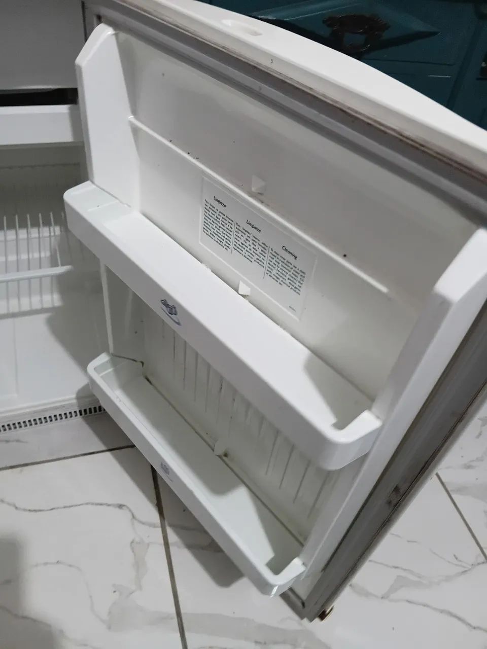 Frigobar Electrolux  - Foto 2