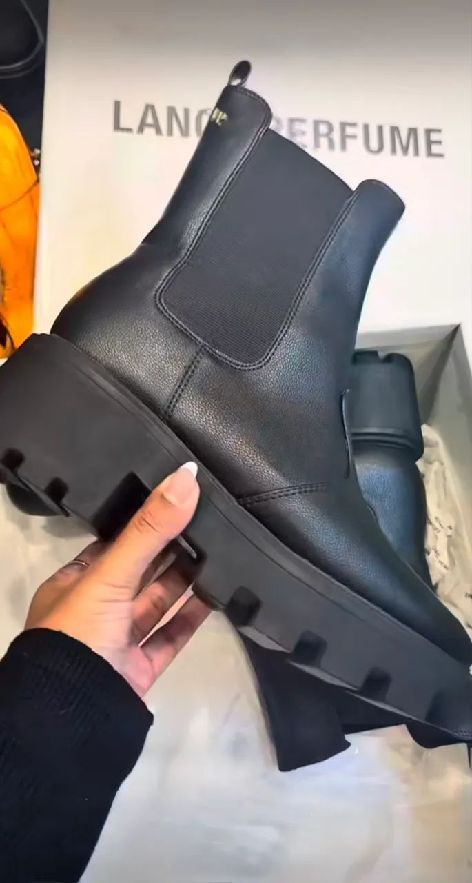 Bota coturno Lança perfume 38 Nova