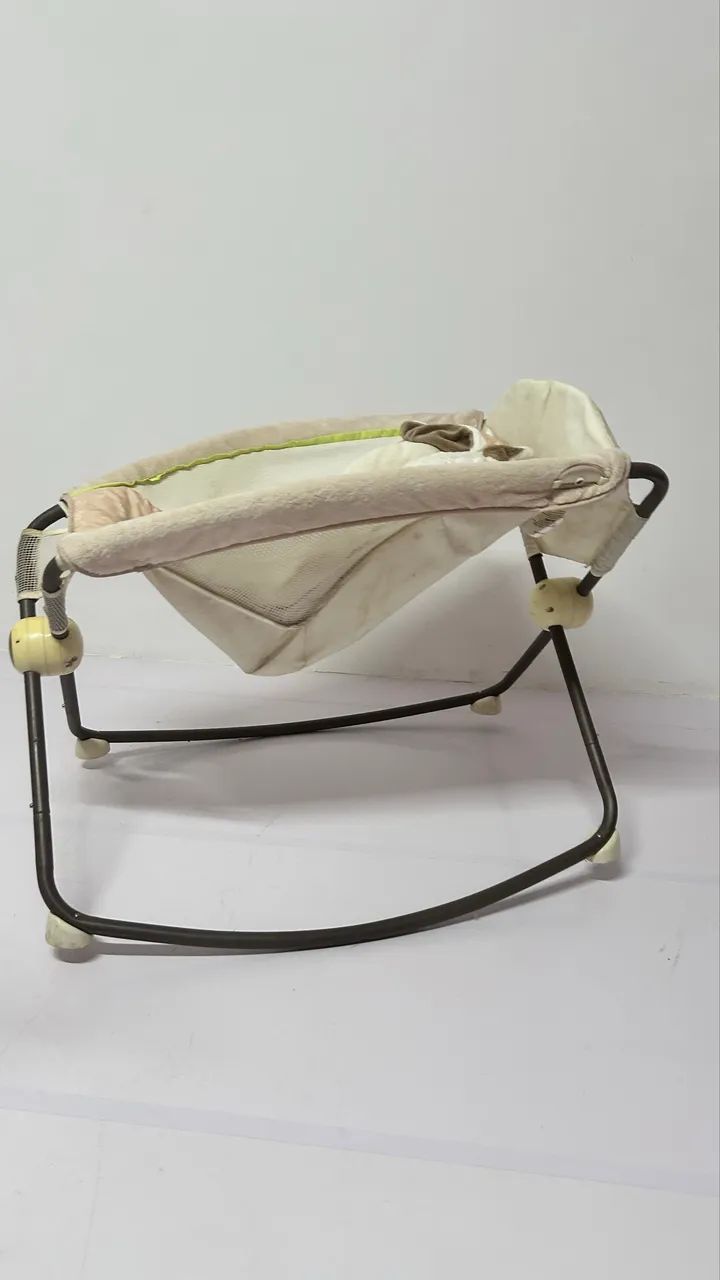 Berço de balanço fisherprice