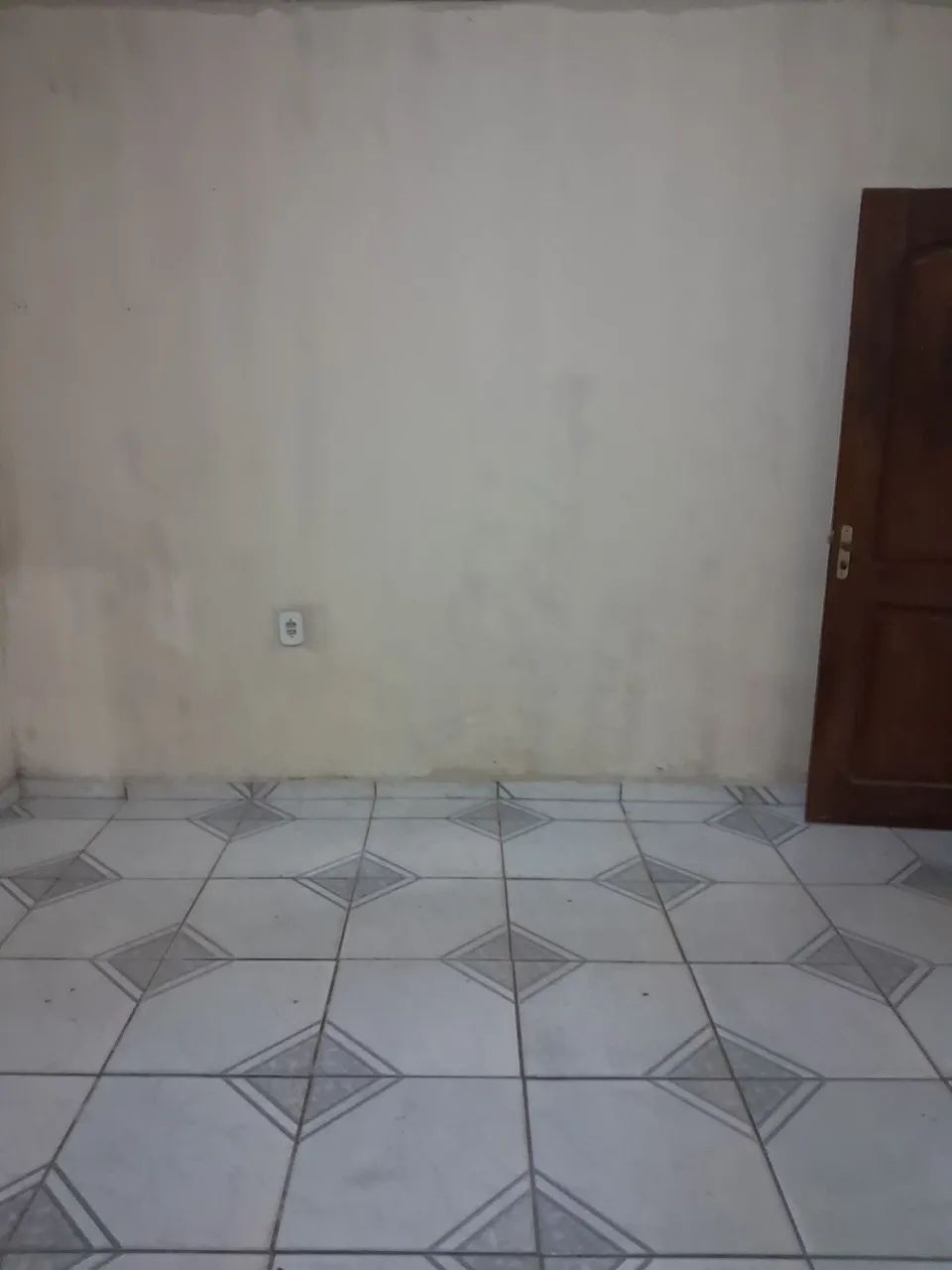 Vendo uma casa mais uma kit net no mesmo terreno  - Foto 2