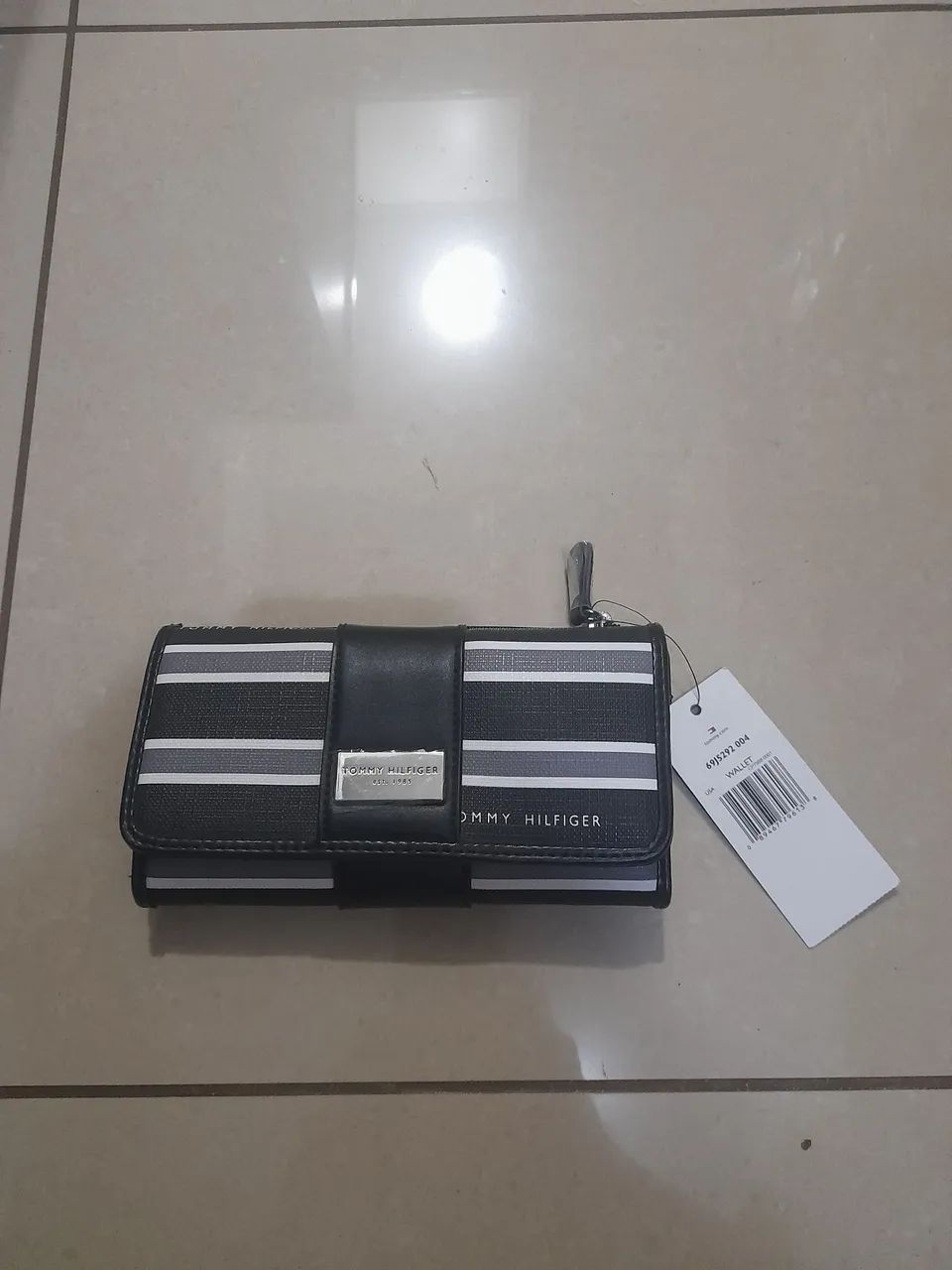 Carteira Marca Tommy Hilfiger listrada