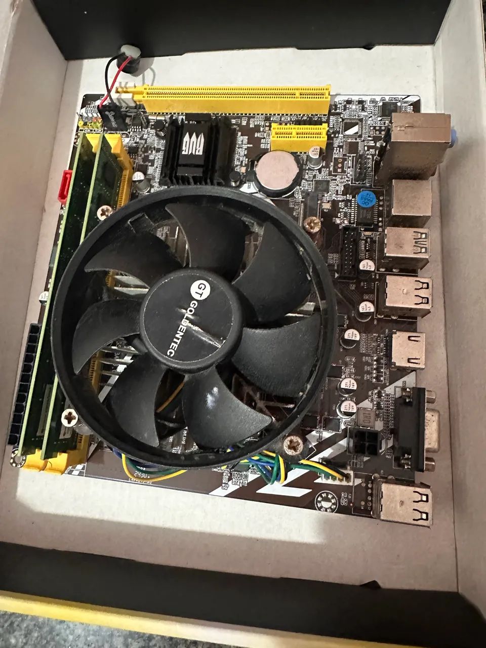 Placa Mãe- LGA 1150 completa 