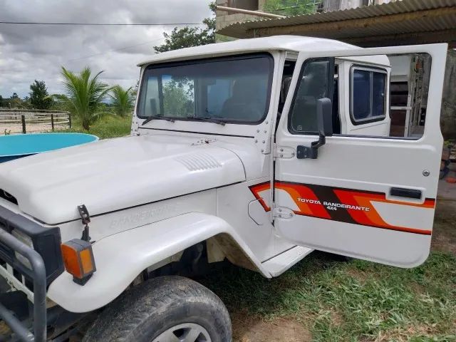 Toyota Band.Jipe Cap.de Aço Chas. Curto Diesel 1991