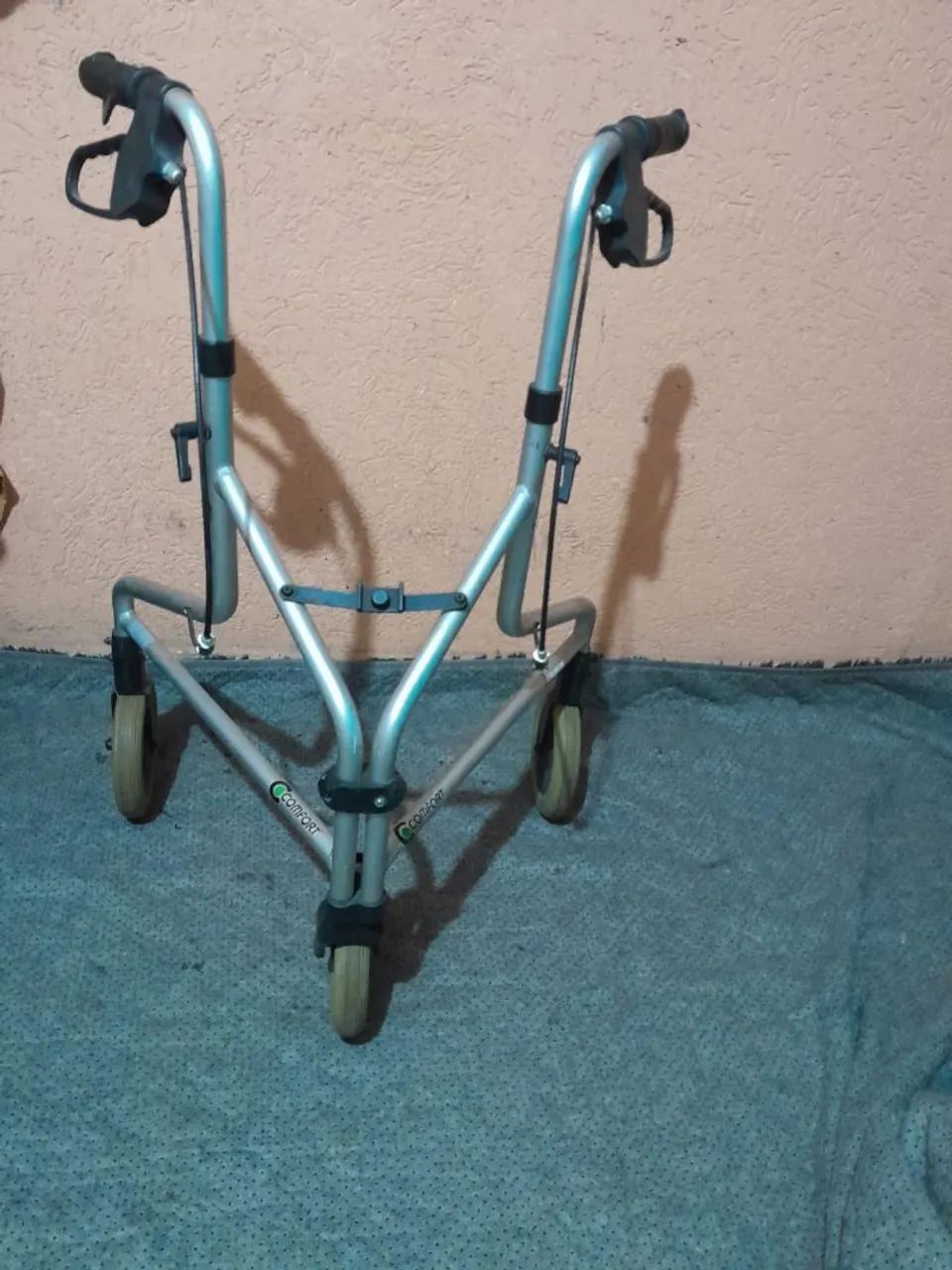Andador de rodinha  - Foto 2