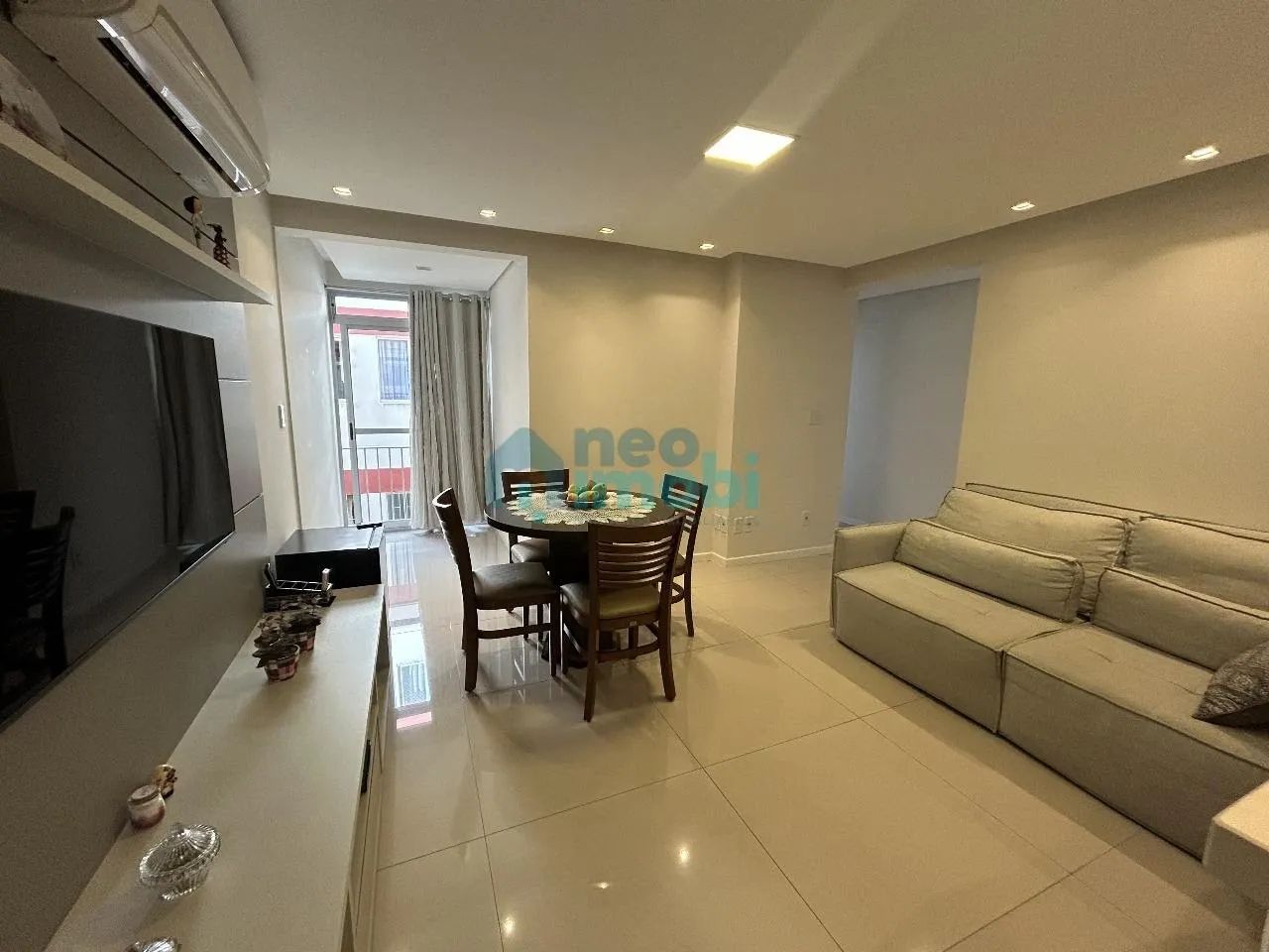 Apartamento 3 Dormitórios com Suíte à Venda em Estreito  Florianópolis - Foto 3