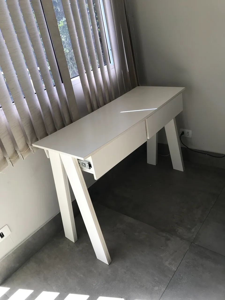 Mesa para trabalho/estudos - Foto 2