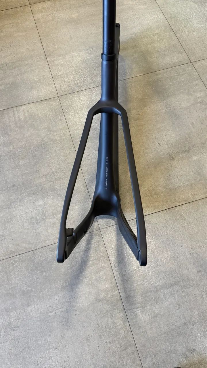 Quadro scott carbono scale 940 L boost  - Foto 4