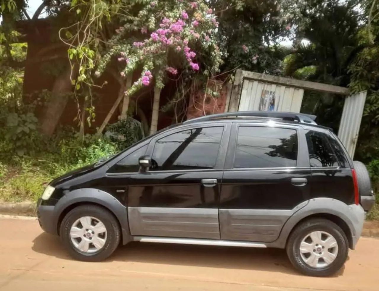 Fiat Idea ADV./ ADV.LOCK.DUALOGIC 1.8 FLEX 5P 2010