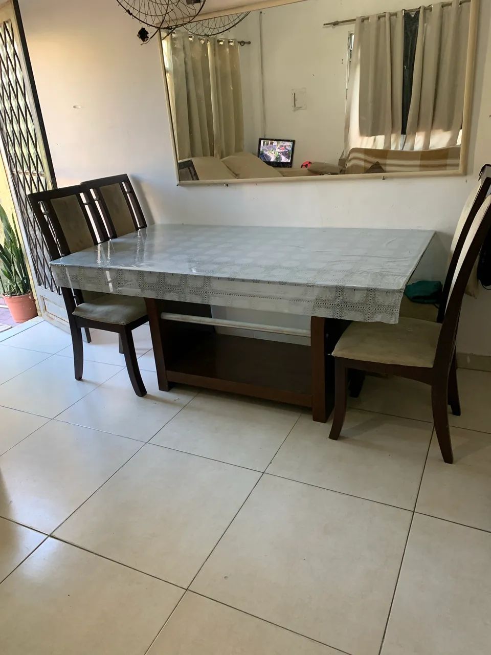 Mesa de Jantar 6 Lugares - 1,80m x 1,00m - Foto 4