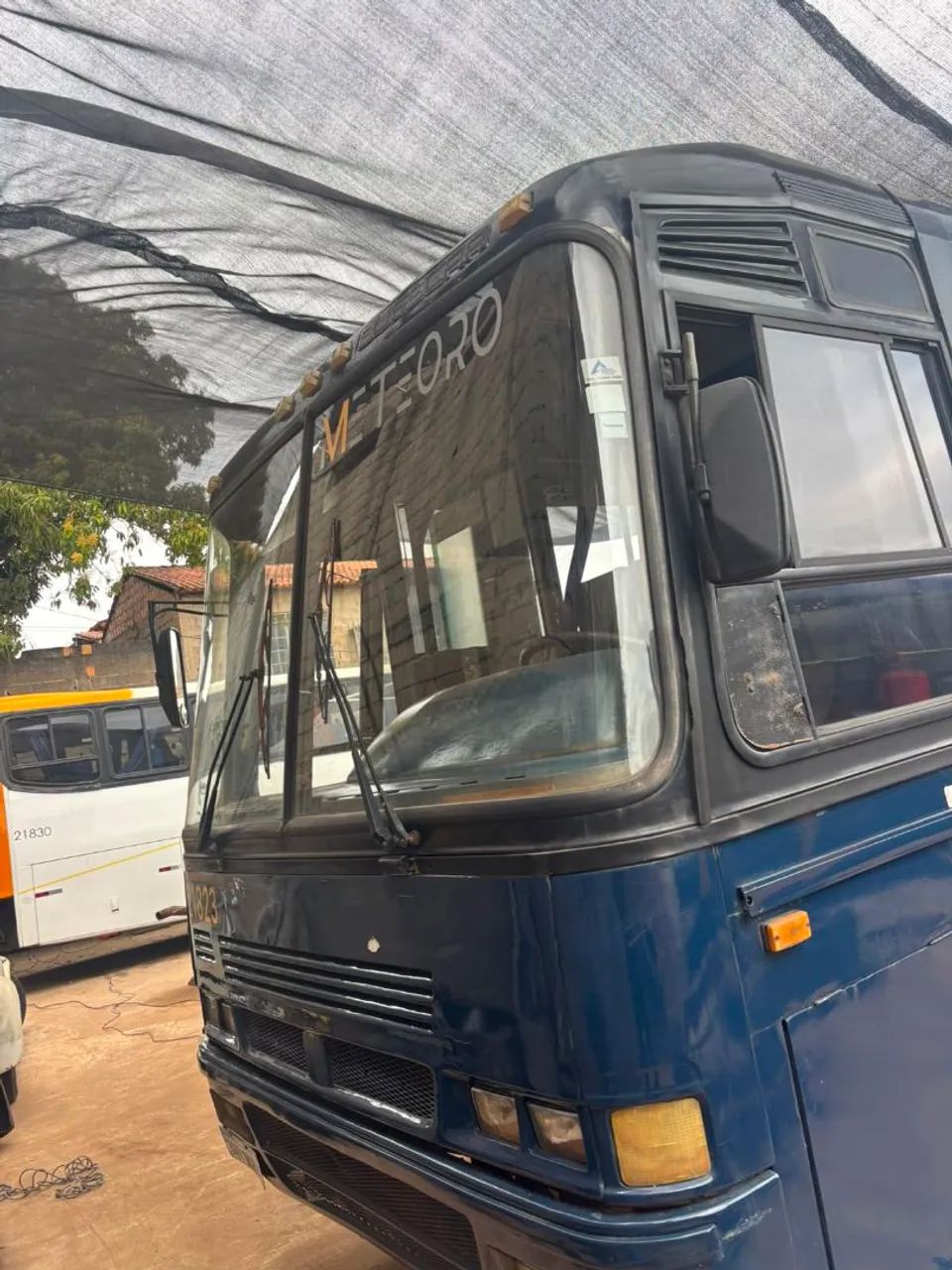 Vendo ônibus 49 lugares - Foto 3