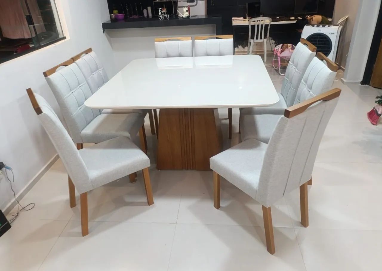 Mesa de jantar 8 cadeiras com vidro 