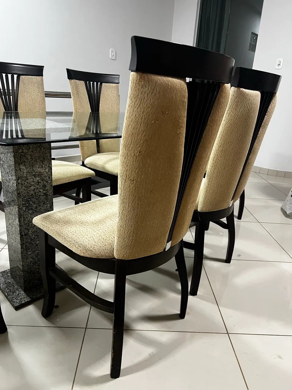 Mesa grande com 6 cadeiras  - Foto 5
