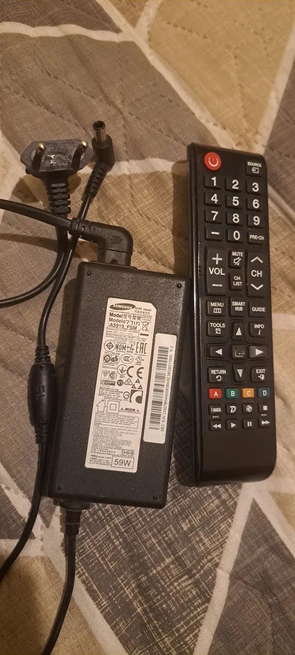Smart TV Samsung 32 polegadas funcionando  - Foto 4