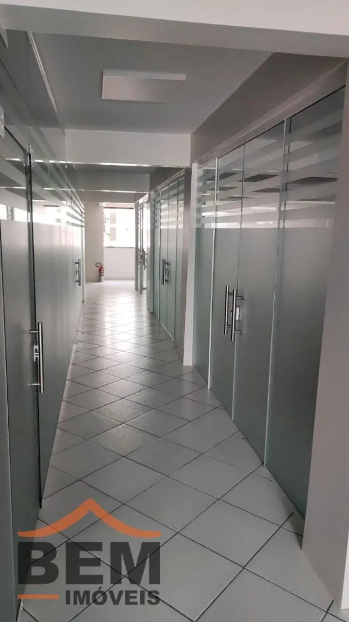 Sala para alugar com 315 m² no bairro Centro, em Itajaí. - Foto 5
