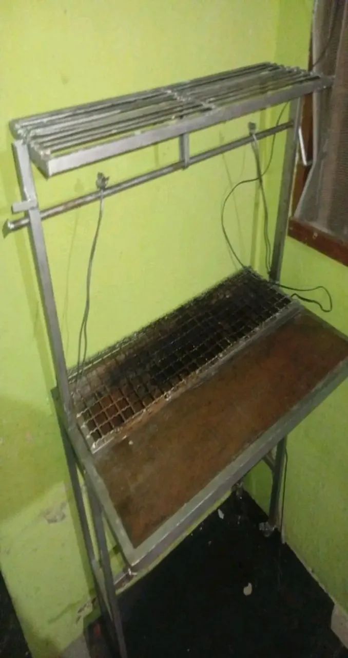 Churrasqueira grande 