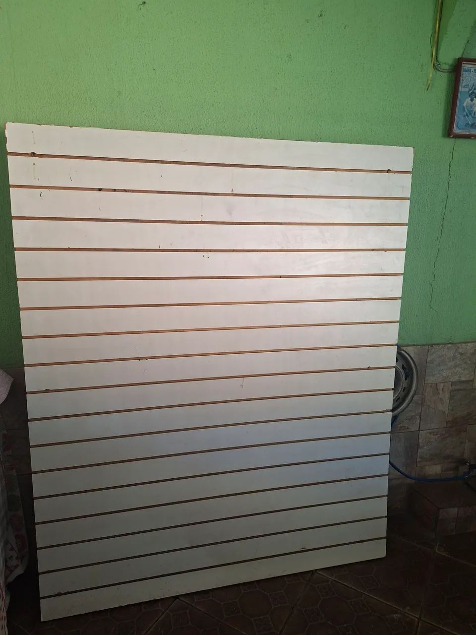 Painel canaletado e ganchos - Foto 3