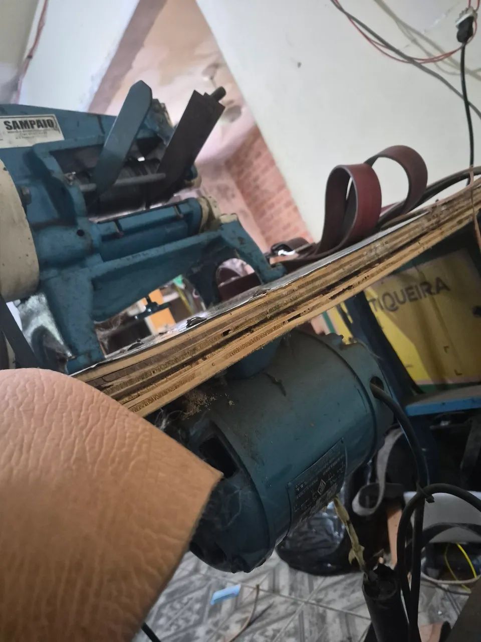 Máquina  de corte de couro e sintético  para cintos e artesanato  - Foto 5