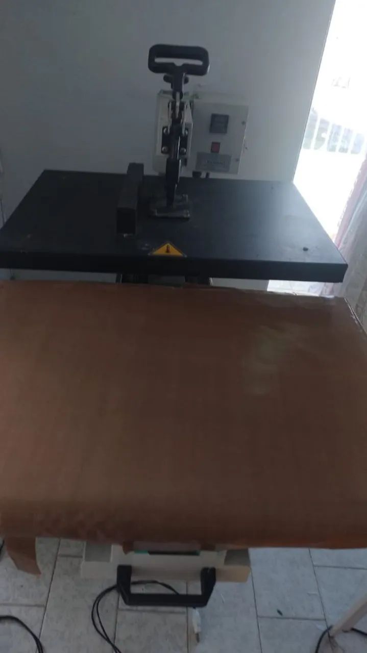 VENDE-SE PRENSA TÉRMICA 55X75 - Foto 2