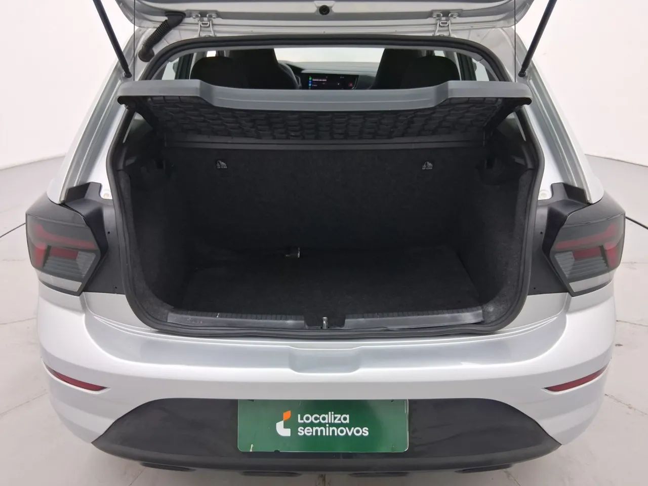 Volkswagen Polo Track 1.0 Flex 12V 5p, foto 9 de 18