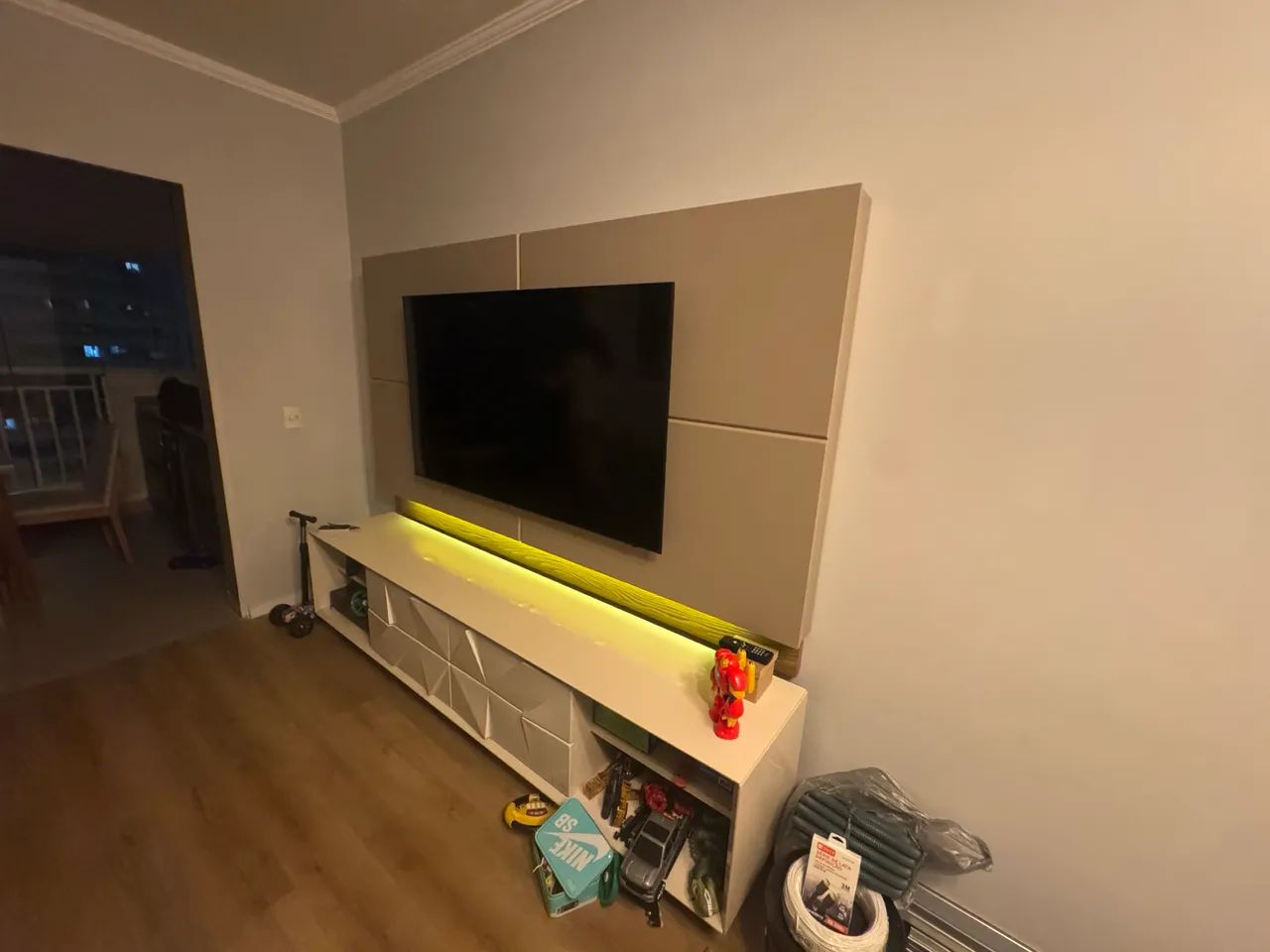 Painel tv 75 com led - Foto 3