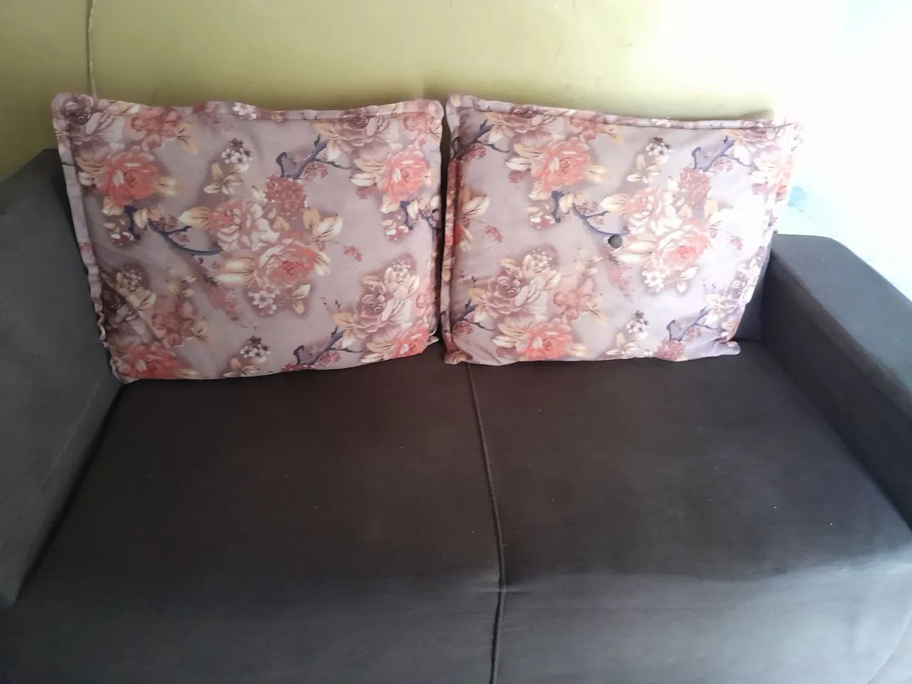 Vendo uma sala de sofá  - Foto 3