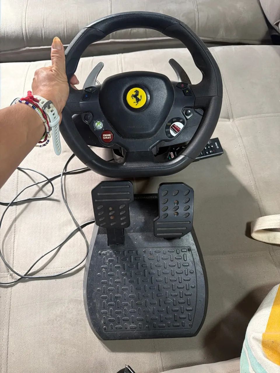volante Thrustmaster T80 Ferrari 