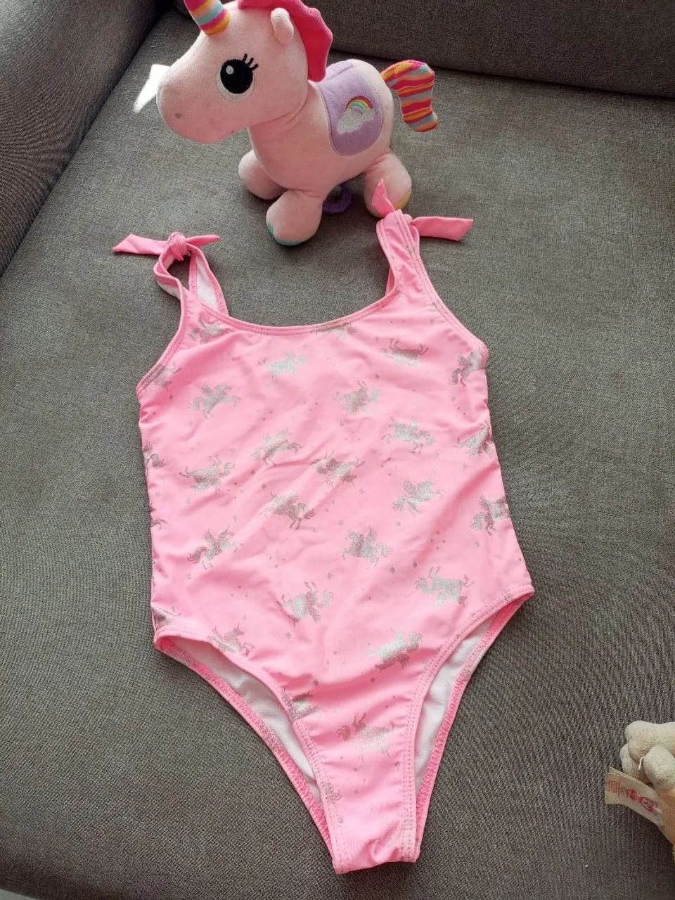 Roupas de banho e acessórios infantis 