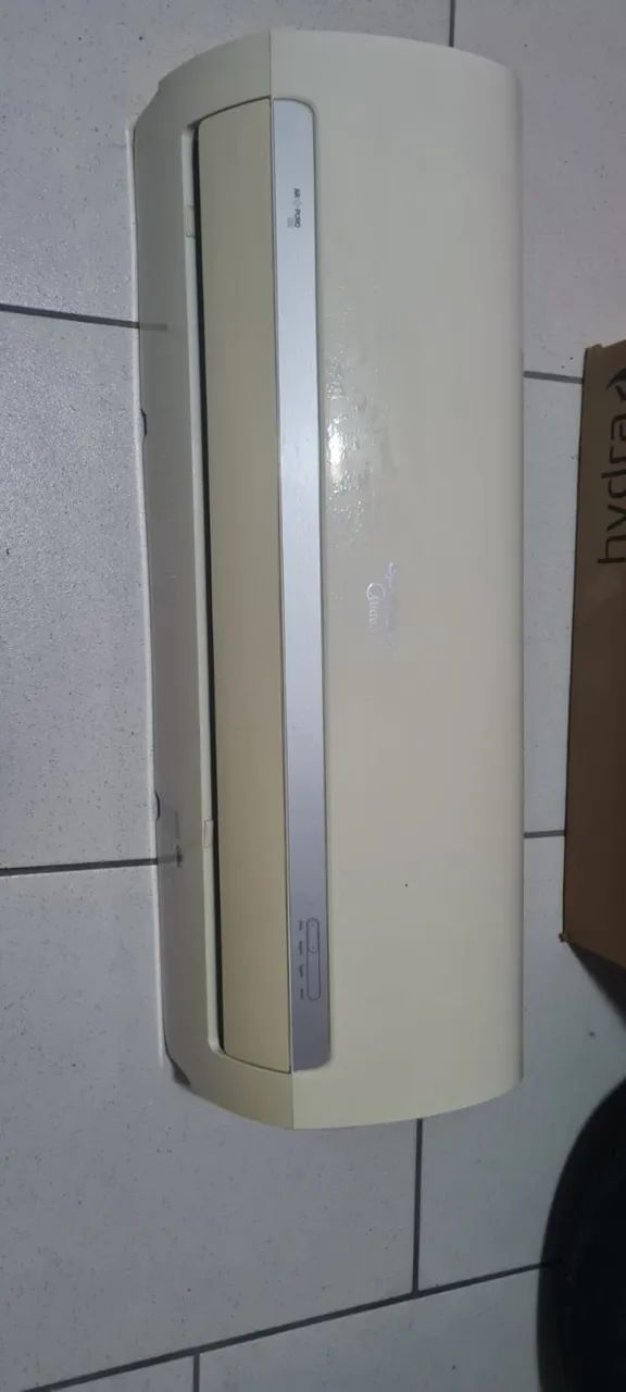 vendo ar condicionado Sprit 12 mil BTUs pouco uso ou troco por tv smart de 43 polegadas  - Foto 3