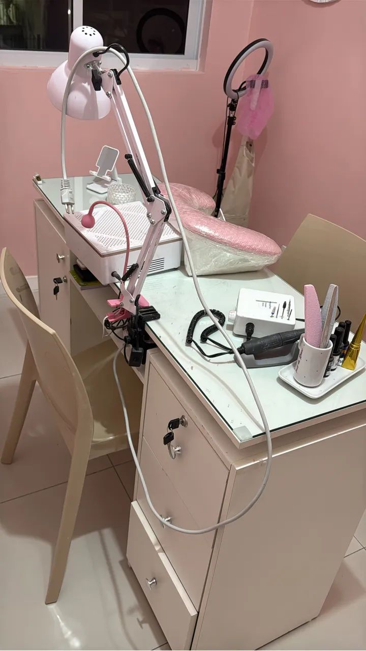 Mesa MDF manicure 