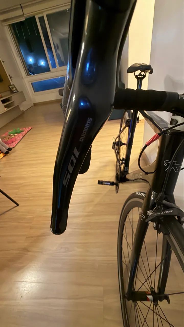 Bicicleta speed carbono black orange uranium comp carbon 105 - Foto 4