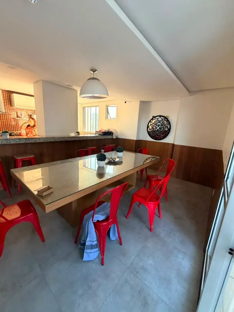 2 QUARTOS COM SUÍTE E VARANDA COM VISTA LIVRE ! - Foto 4