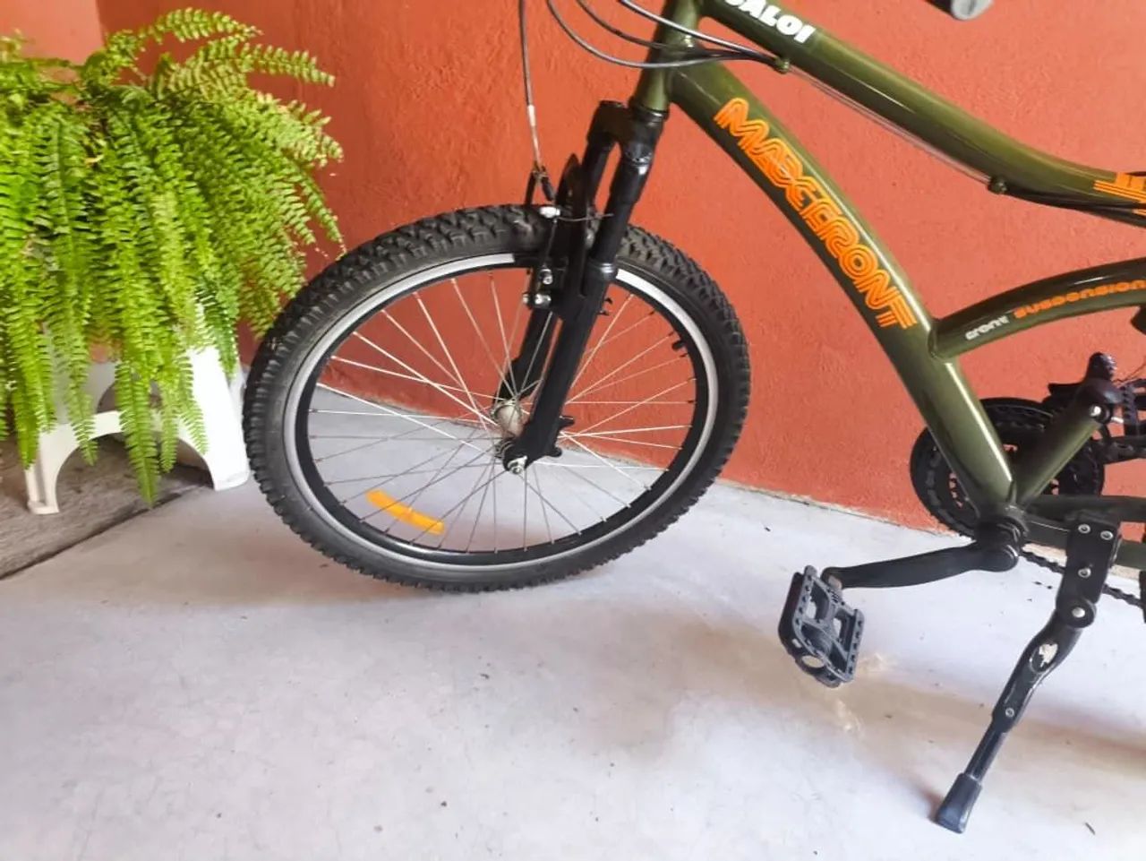 Bicicleta aro 24 semi nova - Foto 3
