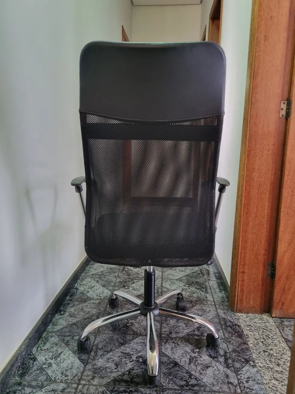 Cadeira Presidente Giratória, Mymax - Foto 2