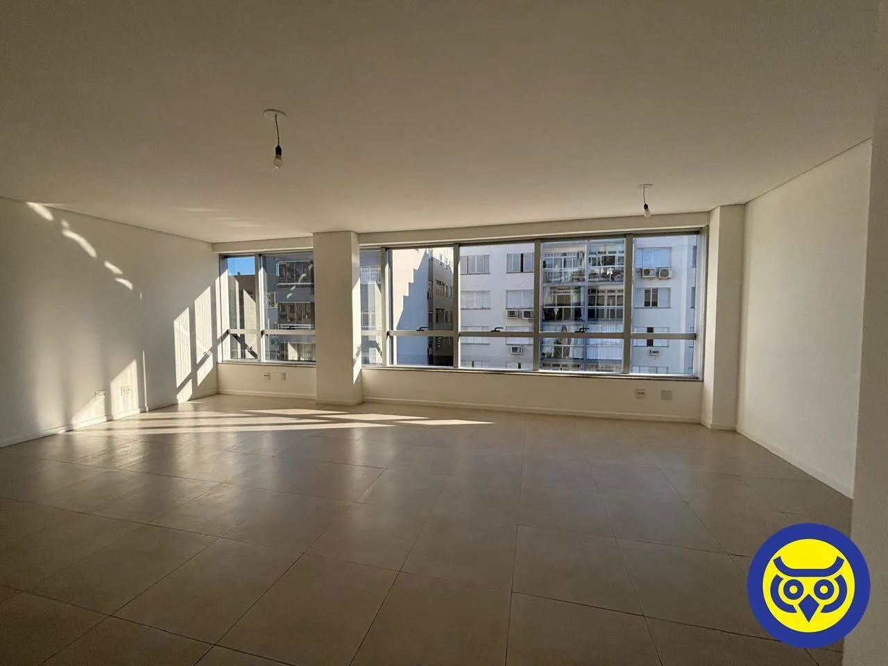 Sala comercial para locação em Coqueiros  1 vaga de garagem - Foto 4