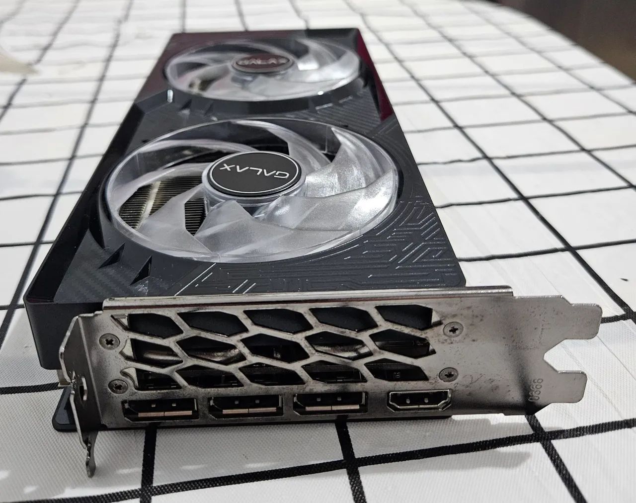 RTX 5070 12 GB GALAX - Foto 3