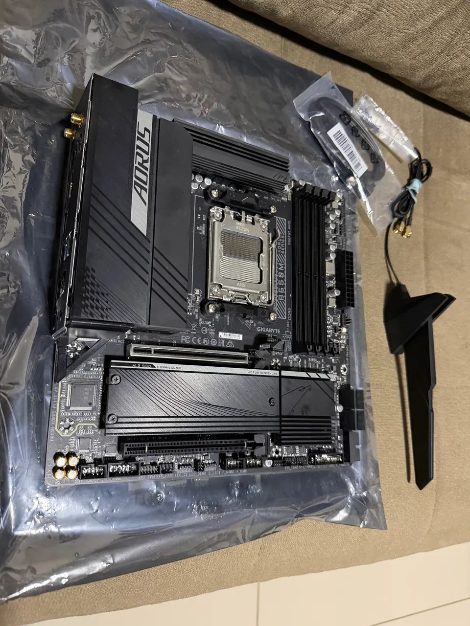 Placa mãe Aorus Elite B650M AX  - Foto 5