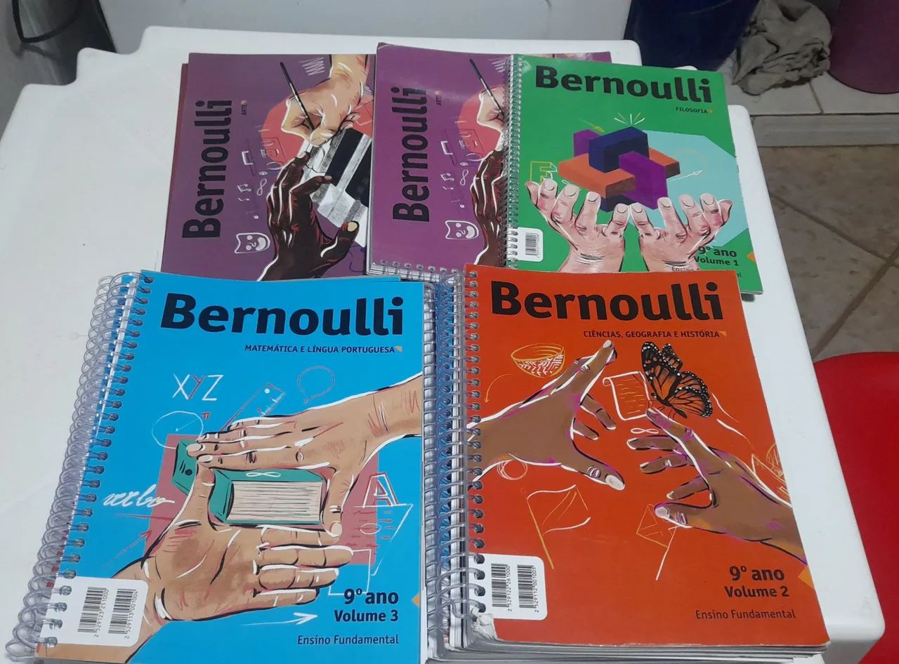 Doação de Livros do 9º ano - Bernoulli