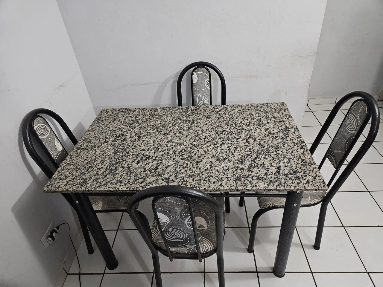 Mesa de Cozinha 4 cadeiras Preto/Granito - Foto 3