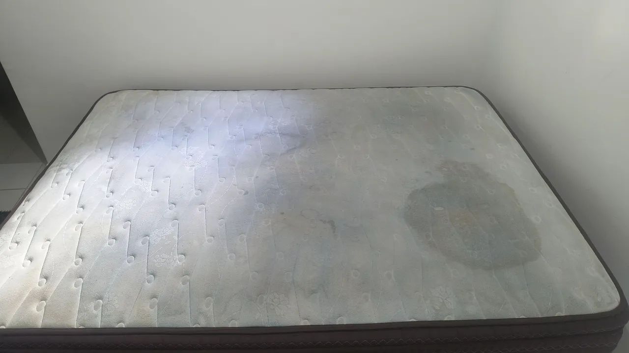 Vendo colchão casal em ótimo estado  - Foto 2
