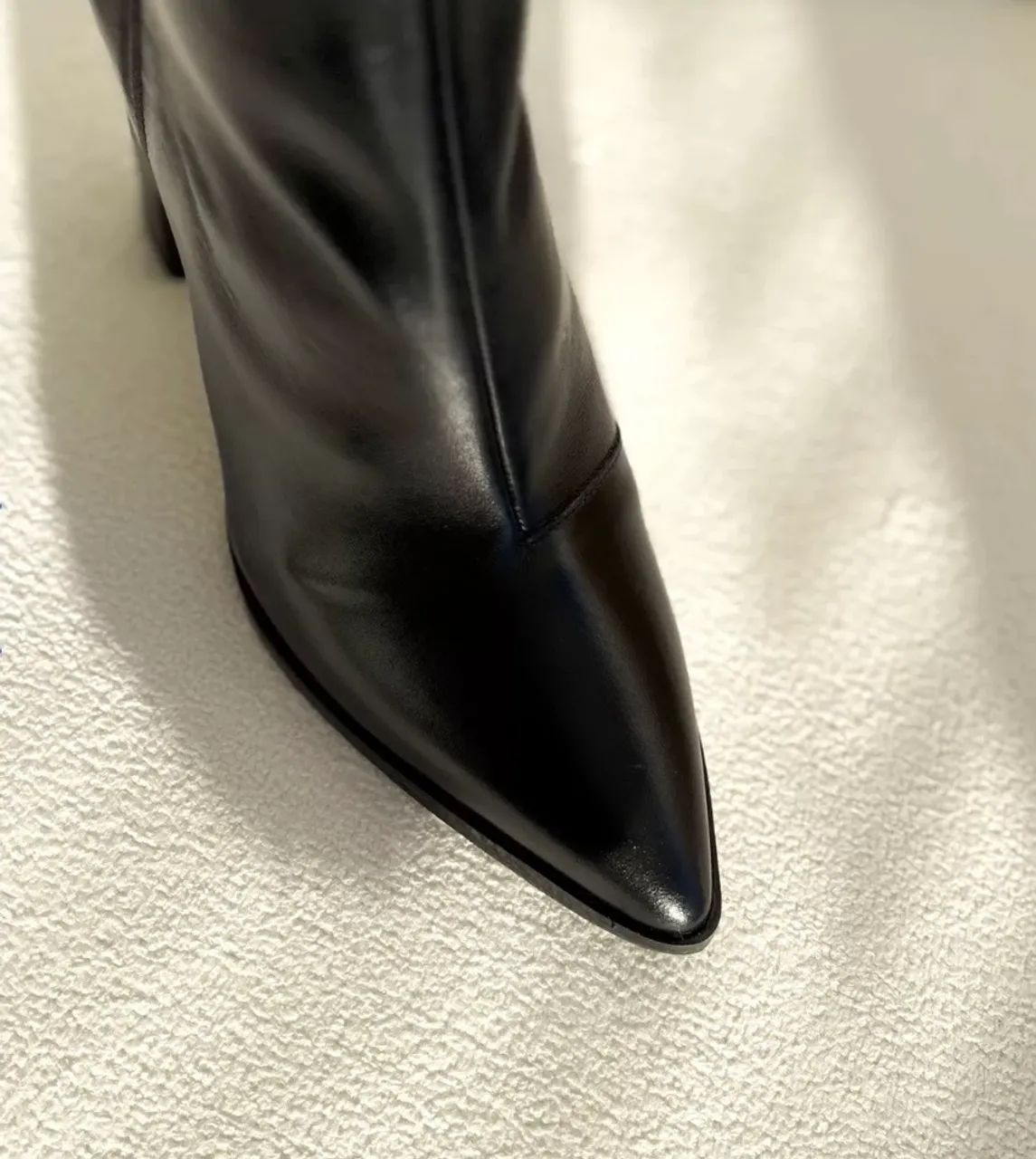 Bota couro legítimo preta 35 - Foto 4