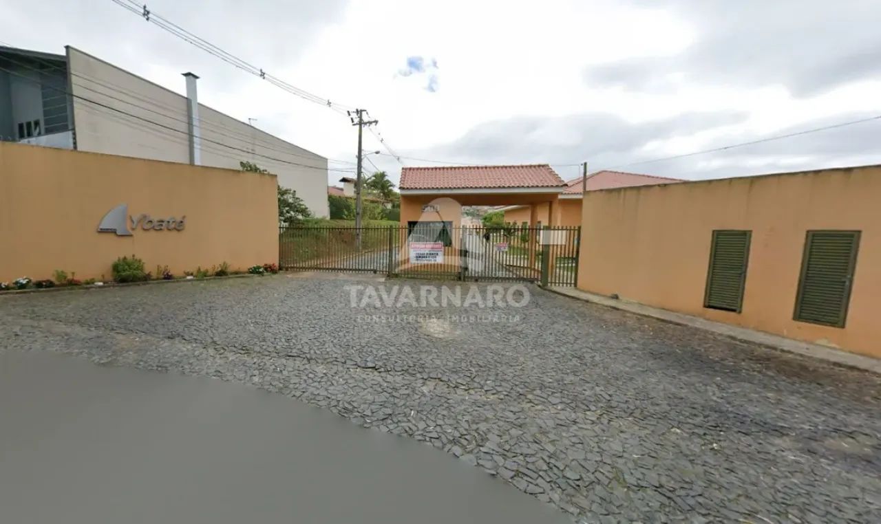 Casa Condomínio em Ponta Grossa