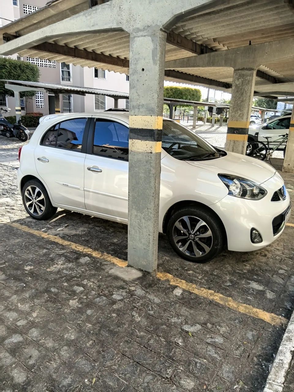 Nissan March MARCH SL 1.6 16V Flex Fuel 5p 2016