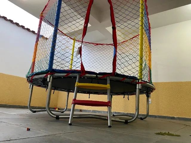 Cama Elástica 2,00m MUITO NOVA - Foto 3