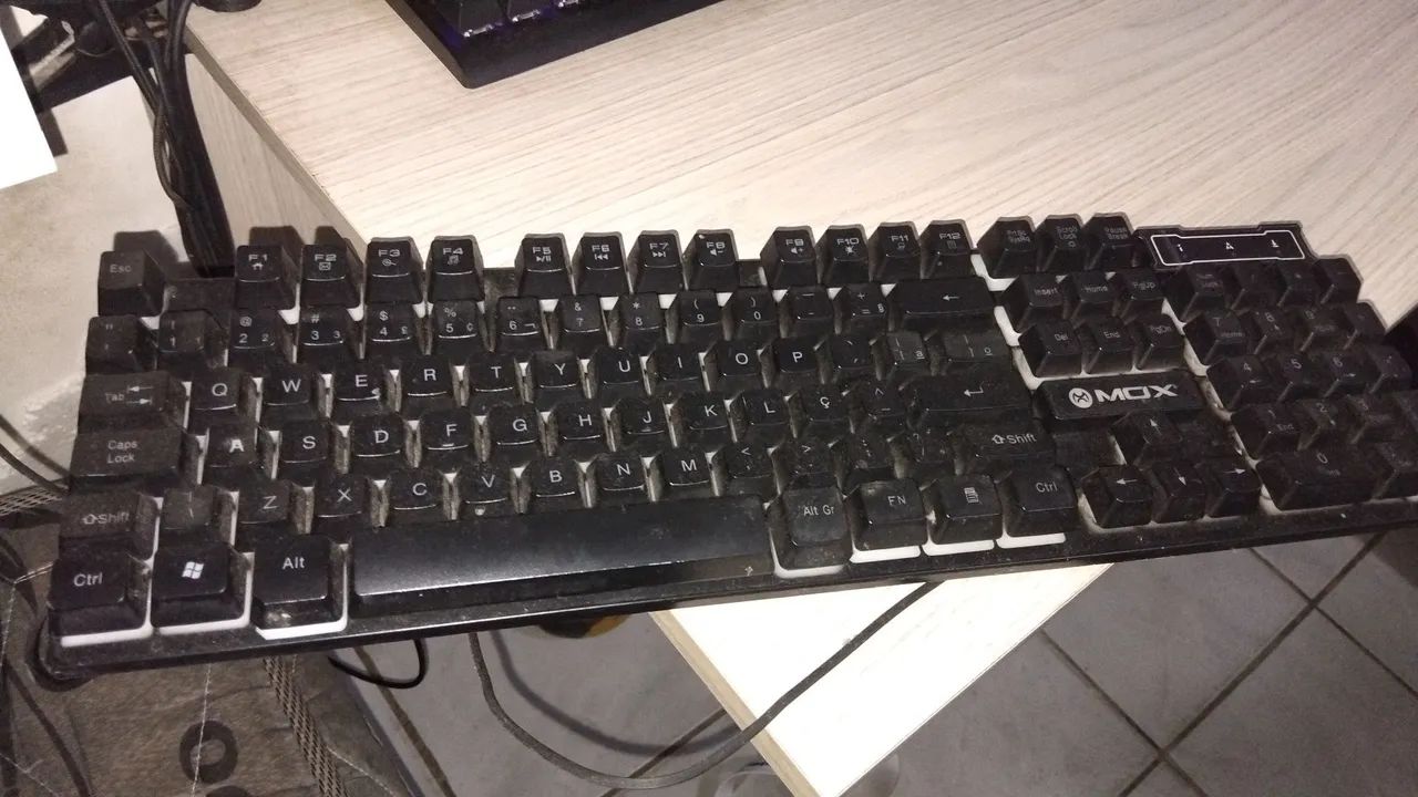 Teclado Gamer Mox USB Iluminação LED com Teclado Numérico - Foto 3
