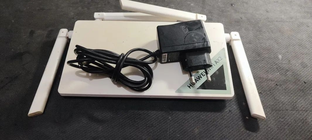 roteador huawei wifii  ax2(modelo WS7001),