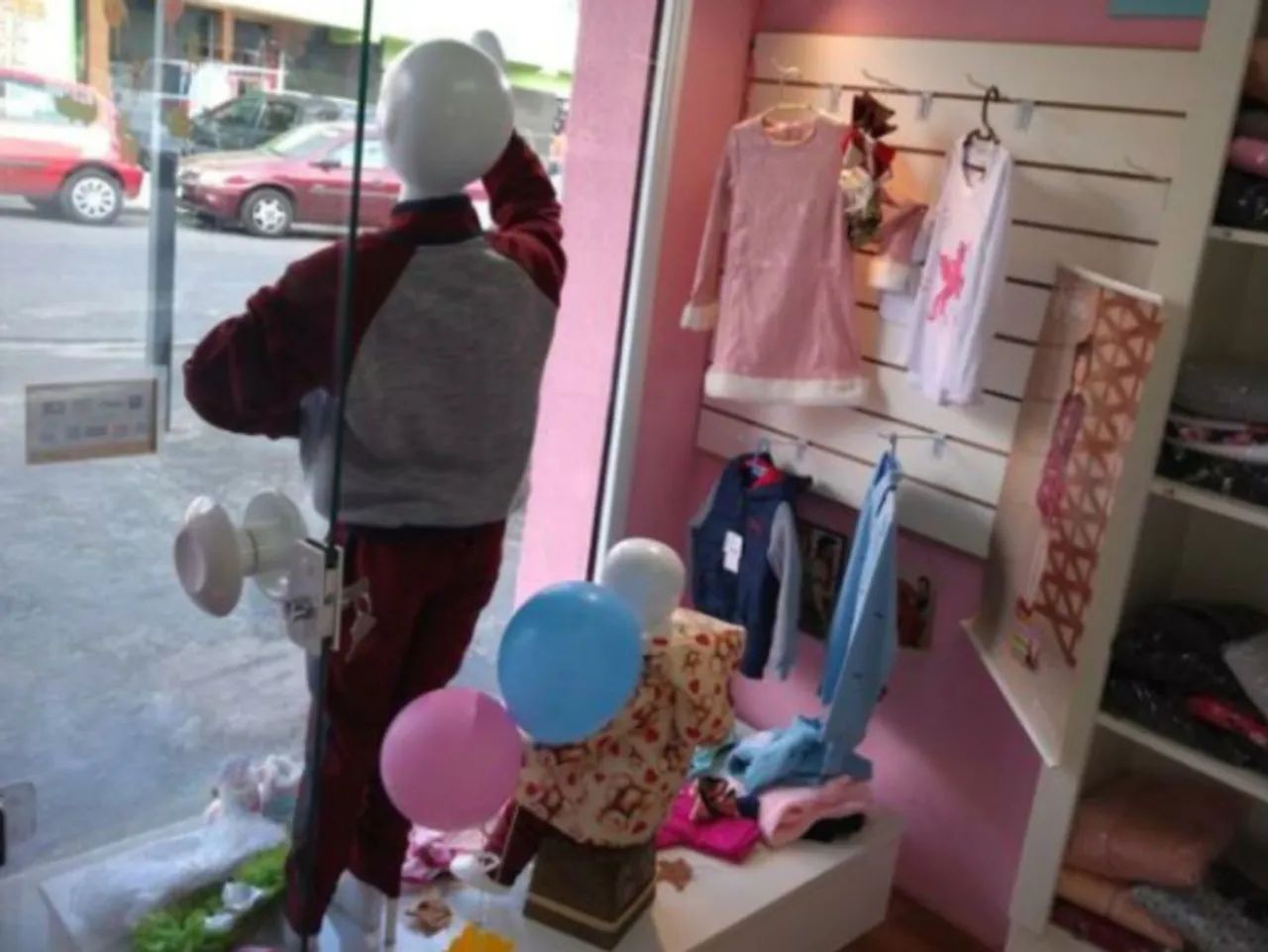 Tablado loja de roupas expositor expor manequins 