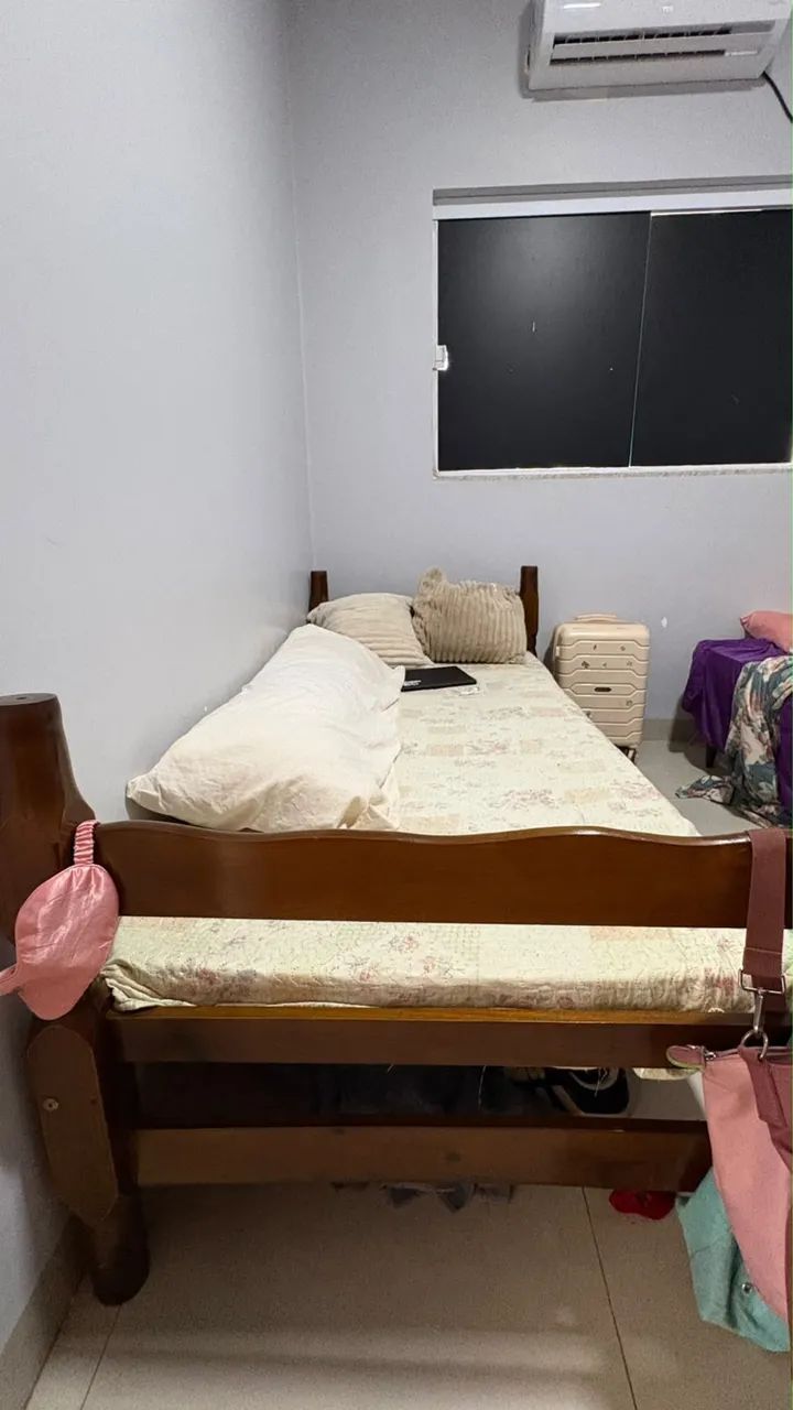 Cama de solteiro com colchão 