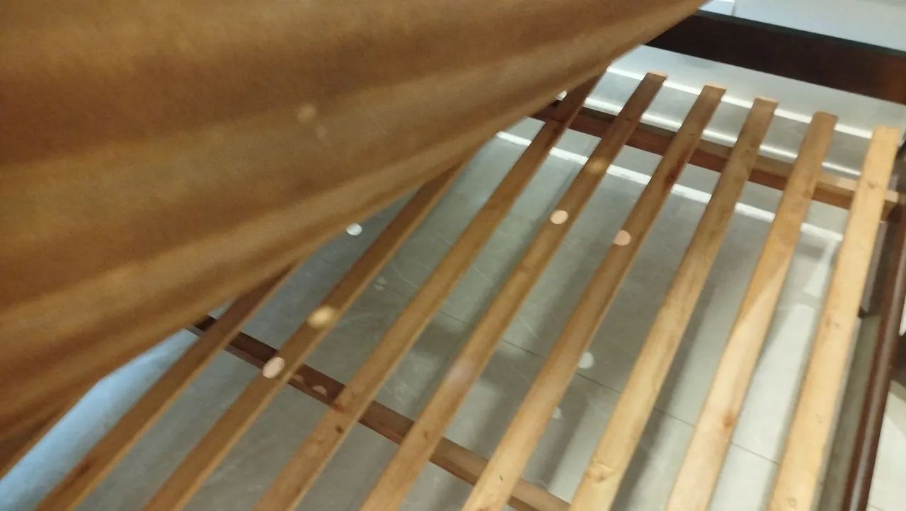 Vendo cama Queen com 2 criados mudos - Foto 4