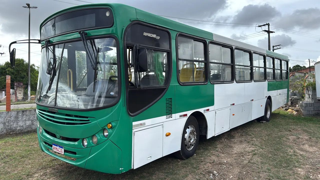 Ônibus mecedes 2011