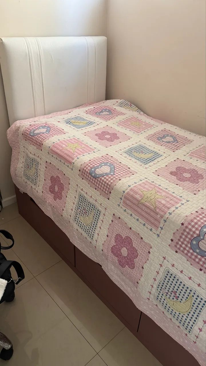 Cama box